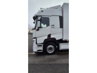 Rena3_2815028 vehicle image