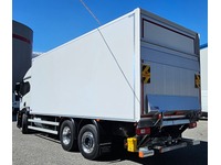 SEDU206_2894148 vehicle image