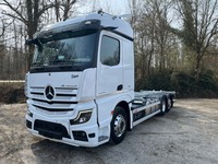 0112026 vehicle image