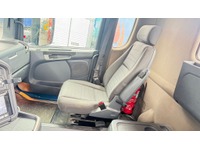 TAMZ4659_2814104 vehicle image