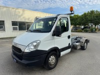 JAQU922_2677234 vehicle image