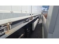 IMOB5123_2851249 vehicle image