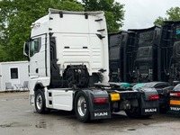 UNIK8334_2912817 vehicle image