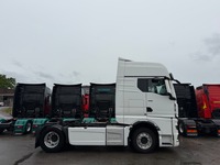 UNIK8334_2912817 vehicle image