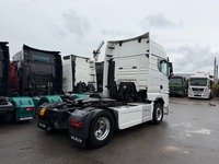 UNIK8334_2912817 vehicle image