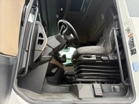 UNIK8334_2912817 vehicle image