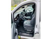 KIEN210_2823442 vehicle image