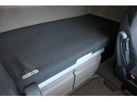 DOLD2821_3014202 vehicle image