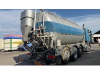ZELJ895_2949569 vehicle image