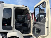 UNIK8334_3015916 vehicle image