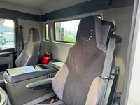 AGRO3463_2742005 vehicle image