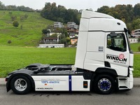 WIND191_2732206 vehicle image