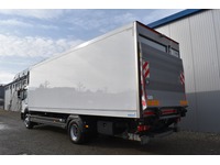 TOC1273_2817038 vehicle image