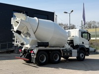 TMR8055_2868656 vehicle image