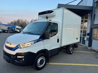 STUD177_2877515 vehicle image