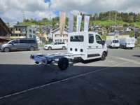 THOM6454_2889405 vehicle image