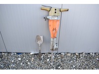 TOC1273_2775719 vehicle image