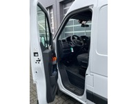 SNOW9450_2762071 vehicle image