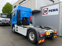 PEMA569_2607217 vehicle image