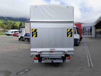 ALTH1974_2647589 vehicle image