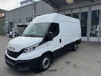THOM6454_2671839 vehicle image
