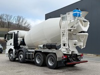 TMR8055_2868653 vehicle image