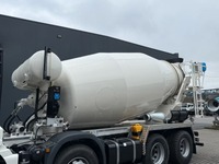 TMR8055_2868653 vehicle image