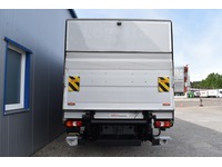 TOC1273_2963753 vehicle image