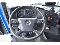 TOC1273_2963753 vehicle image