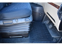 TOC1273_3009258 vehicle image
