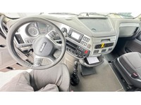 TAMZ4659_2738405 vehicle image