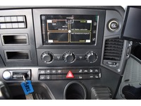 TOC1273_2864913 vehicle image