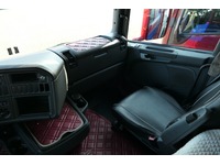 DOLD2821_2662126 vehicle image