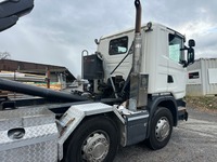 UNIK8334_2763309 vehicle image