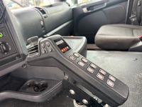 UNIK8334_2763309 vehicle image