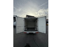 THOM6454_2758285 vehicle image