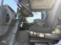 TOLA8240_2687587 vehicle image
