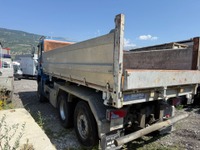 TOLA8240_2687587 vehicle image