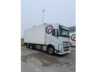 0587025 vehicle image