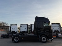 UNIK8334_2847868 vehicle image