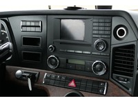 DOLD2821_2830253 vehicle image