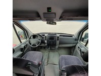 INTE10658_2896880 vehicle image