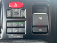 EGGT10107_2938526 vehicle image