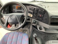 0058026 vehicle image