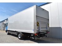 TOC1273_3028074 vehicle image