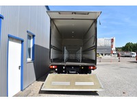 TOC1273_3028074 vehicle image