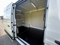 WIND191_2594444 vehicle image