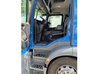 0319025 vehicle image