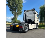 ABAG21_2666902 vehicle image