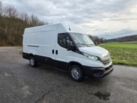 Kall37_2846170 vehicle image